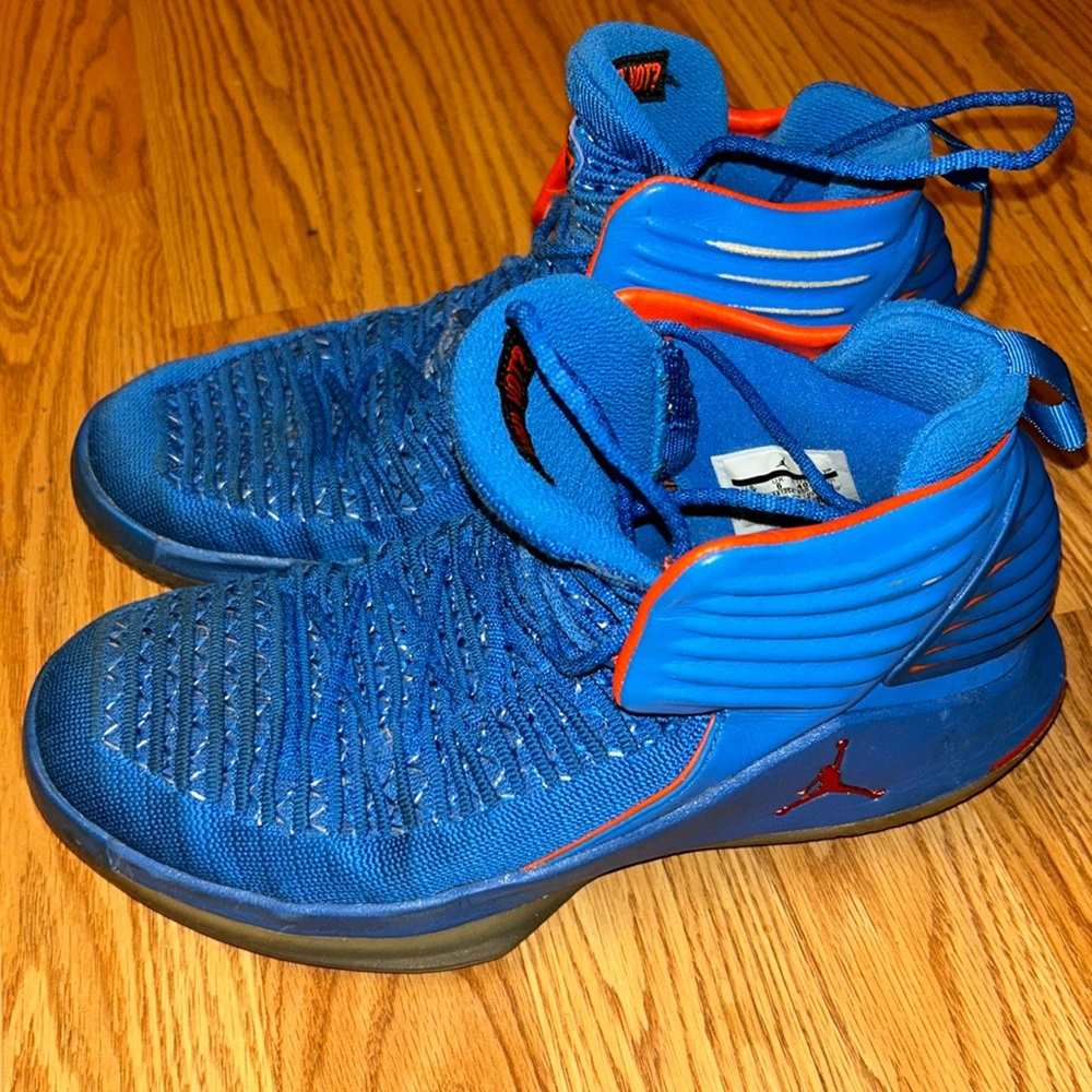 Blue  Air Jordan 32 Russ size 7 Great condition.